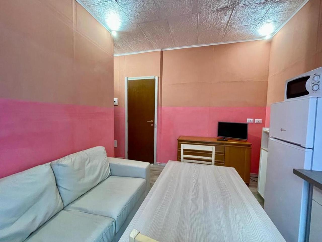 The Orange Housing In 코모 외부 사진